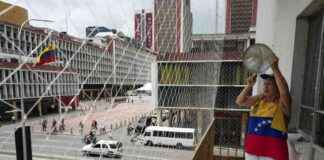 委内瑞拉选举观察员敦促“透明度” 欧瓜多宣称胜利 news-29072024-121255