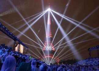 巴黎在壮观的奥运会开幕式中闪耀夏日风暴 news-29072024-162305