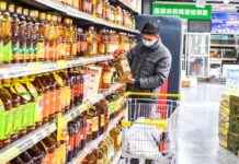 中国爆发食品安全丑闻引发愤怒 news-31072024-043256