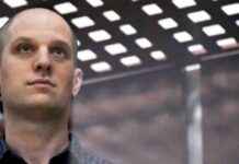 美国记者埃文·格什科维奇在俄罗斯监狱中获释,作为重大交换的一部分。 news-01082024-091946