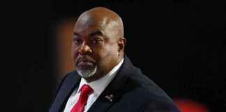 北卡罗来纳州共和党候选人马克·罗宾逊是一位严厉的堕胎批评者,透露他的妻子曾经接受过该手术 news-02082024-191256