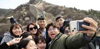 中国如何争取年轻台湾人的关注:歌曲、熊猫和对习近平的赞美 news-02082024-191321