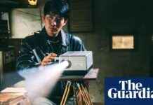 消除刻板印象:导演魏书钧谈中国黑色电影《只有河水流动》 news-15082024-191103