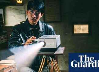 消除刻板印象:导演魏书钧谈中国黑色电影《只有河水流动》 news-15082024-191103