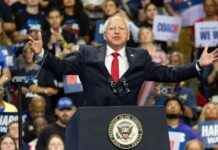 明尼苏达州气候冠军蒂姆·沃尔兹总督以加州为灵感源泉 news-16082024-071613