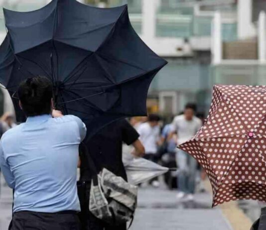 台风安比尔接近,日本下令疏散 news-16082024-131406