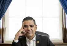 长滩市的谦逊起步,罗伯特·加西亚崛起为全国政治明星 news-16082024-191954