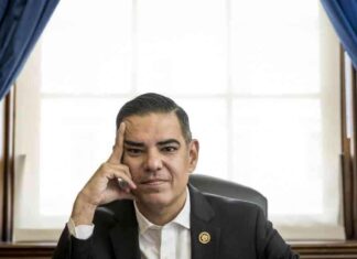 长滩市的谦逊起步,罗伯特·加西亚崛起为全国政治明星 news-16082024-191954