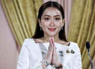 泰国帕通塔恩·希纳瓦特获皇家批准后宣誓就任总理 news-18082024-115815