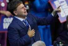 17岁的格斯·沃尔兹说出了民主党全国代表大会的三个最令人难忘的词 news-24082024-012156