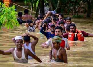 孟加拉国洪水后,30万人居住在紧急避难所中 news-25082024-132352