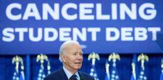 最高法院拒绝恢复拜登最新的学生贷款债务减免计划 news-29082024-020436