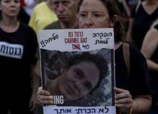 人質家屬哭泣,呼籲將他們帶回家 news-05092024-023116