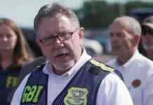 乔治亚官员: 2名学生和2名教师遇害,嫌疑人被拘留 news-05092024-023229