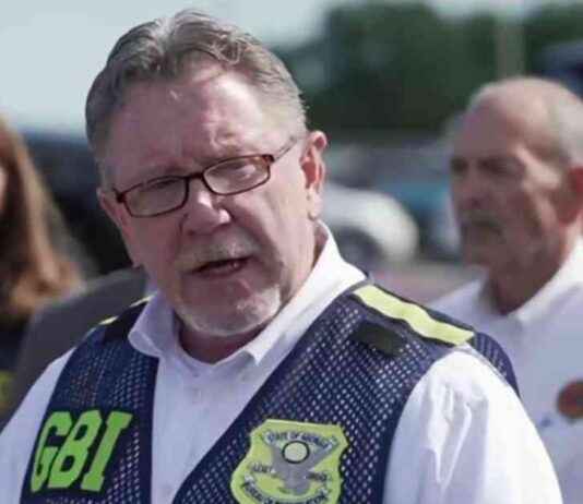 乔治亚官员: 2名学生和2名教师遇害,嫌疑人被拘留 news-05092024-023229