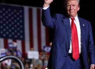 川普首次在X采访中回应显然的暗杀企图 news-17092024-051850