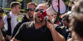 亚历克斯琼斯的摄像机,麦克风,Infowars节目和维生素网站: 竞拍中 news-25092024-015812