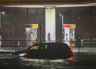 数百万人因“米尔顿”风暴横扫佛罗里达而停电 news-10102024-114307