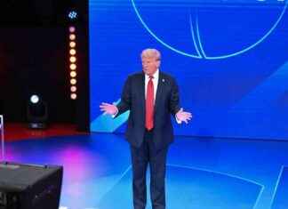 川普在Univision市政廳向拉丁裔選民提出更友好的建議 news-17102024-075349