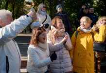 摩尔多瓦勉强通过欧盟公投,俄罗斯干预指控 news-22102024-022023