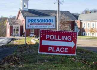 宾夕法尼亚县暂停数百份潜在的选民注册表格 news-25102024-204233