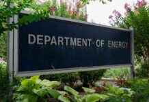 特朗普宣布石油行业高管克里斯·赖特为能源部长候选人 news-17112024-034312