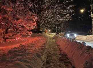 美国部分地区圣诞假期旅行周末遇大雪被覆 news-01122024-060855