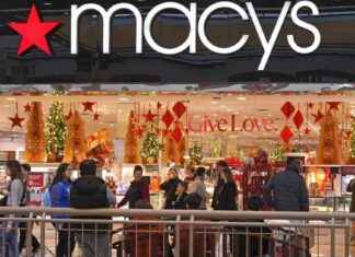 今年大多数黑色星期五购物者在网上购买,创下创纪录的消费 news-02122024-095550