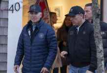 拜登总统赦免儿子,哪种圣诞树更可持续 news-02122024-160417