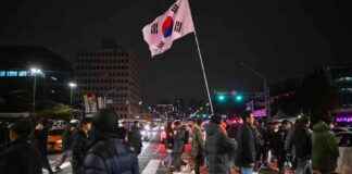 韩国总统面临弹劾呼声。如何避免门口海盗