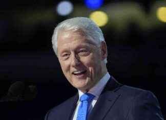 比尔·克林顿因发烧住院,发言人称情绪良好