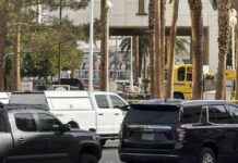 特斯拉猎装皮卡爆炸致1死7伤,特朗普拉斯维加斯酒店外发生事故 17