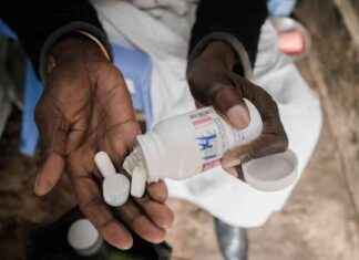 特朗普令人困惑的信号可能会干扰HIV药物。影响如何? hv