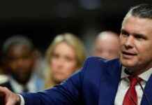 特朗普签署法令禁止跨性别军人公开服役