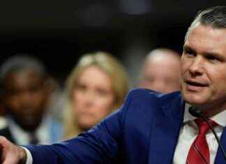 特朗普签署法令禁止跨性别军人公开服役