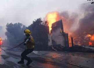 太平洋帕利塞德斯大火肆虐,消防栓干涸