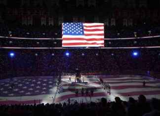 蒙特利尔球迷大声嘘美国国歌,美国队对加拿大的4国比赛 4