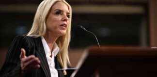 参议院投票确认Pam Bondi为总检察长。 pam-bondi
