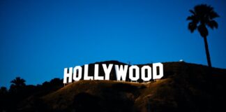 探秘好莱坞:从银幕到现实的娱乐帝国 Exploring Hollywood: The Entertainment Empire from Screen to Reality